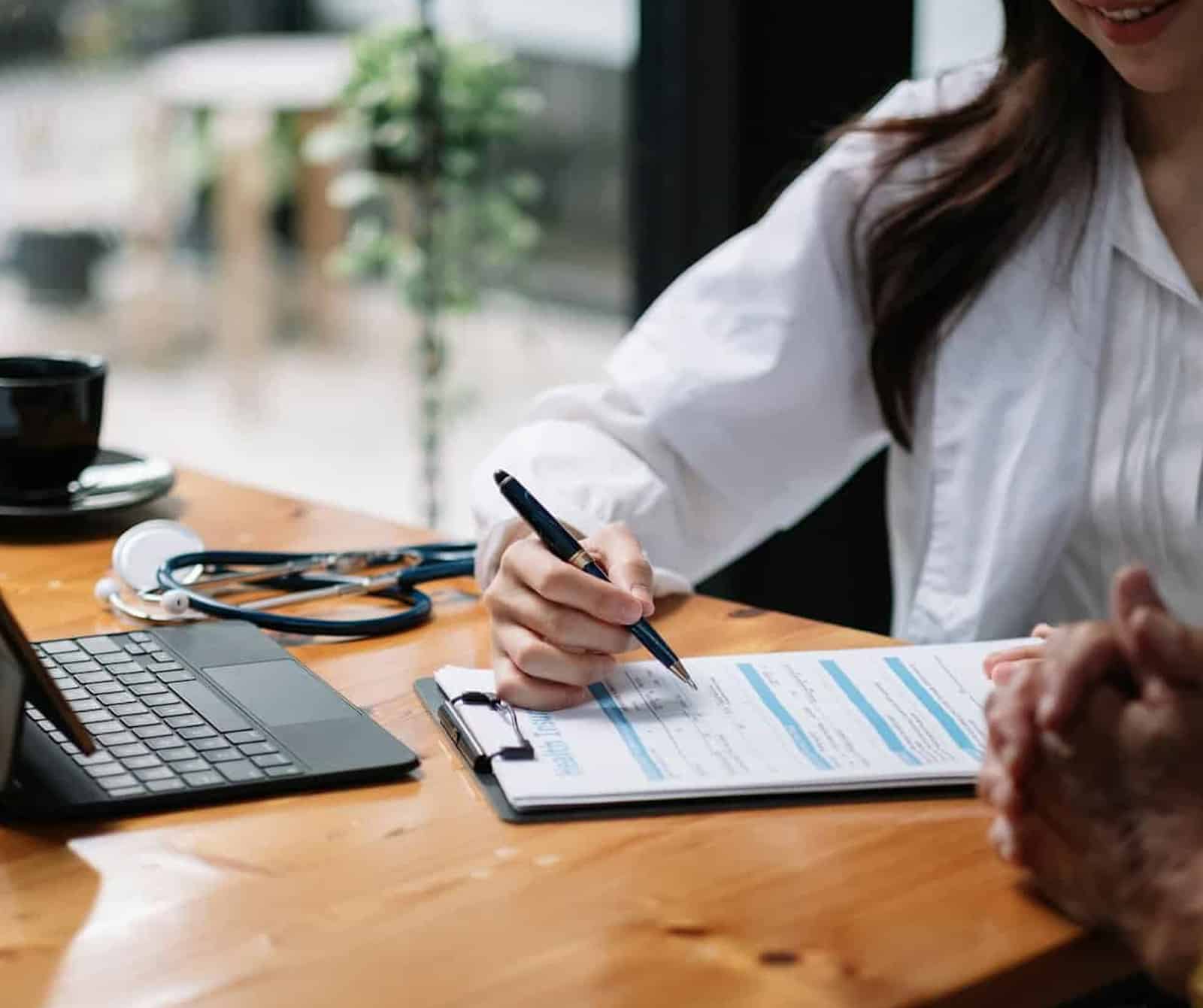 Career as an Insurance Claims Adjuster